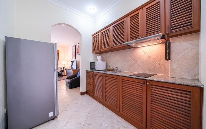 Studio -  swimming pool/balcony/kitchen 111