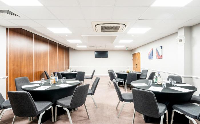 Holiday Inn London Luton Airport By IHG