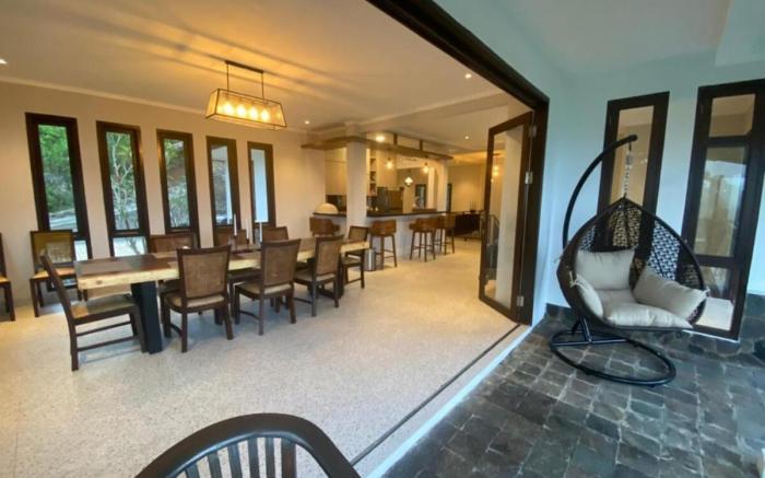 Villa Alleira - Mountain View, Gym, BBQ w/ Firepit