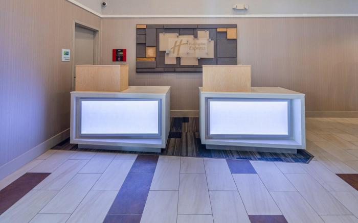 Holiday Inn Express Sunnyvale - Silicon Valley By IHG