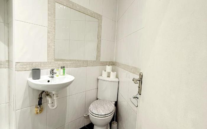 Albert House- 1st Floor- EC3