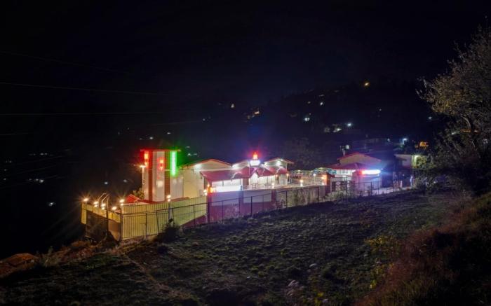 Goroomgo Peachwood Resort Nainital