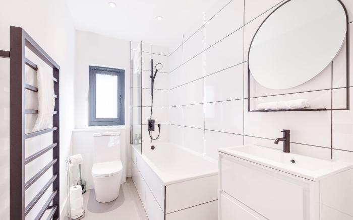 2 bed flat West Kensington/Fulham