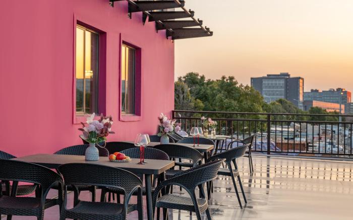 F&F HOTEL