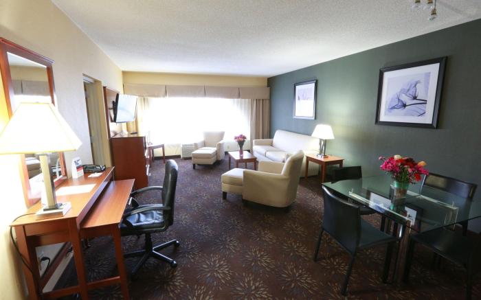 Holiday Inn Express Hotel & Suites West Chester By IHG