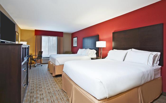 Holiday Inn Express & Suites Springfield By IHG