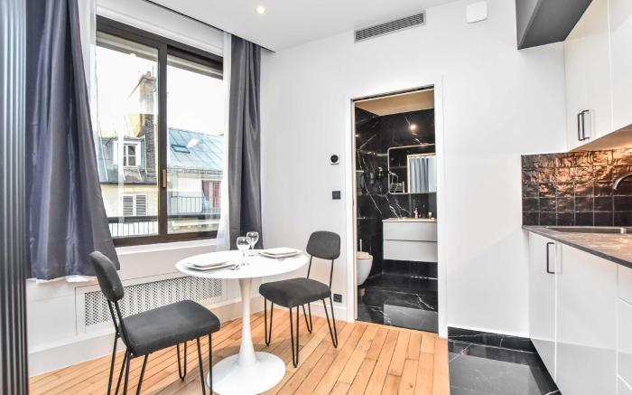 Chic studio w/ jacuzzi - 2P - near Palais Garnier