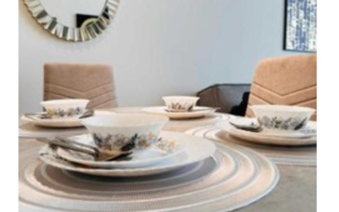 OYO HOME 1511 Premium 2-bed Apartment Creek Side 