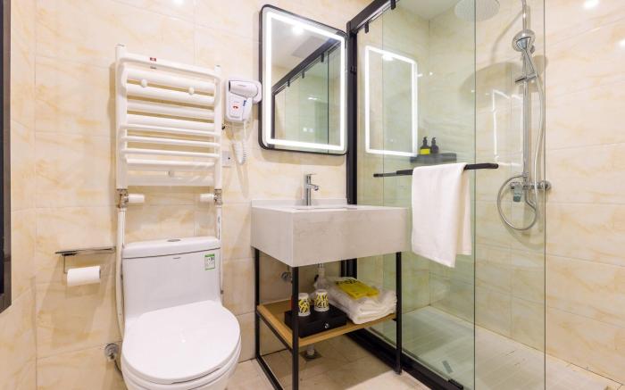 IU Hotel Xining Railway Station Highspeed Subway Station