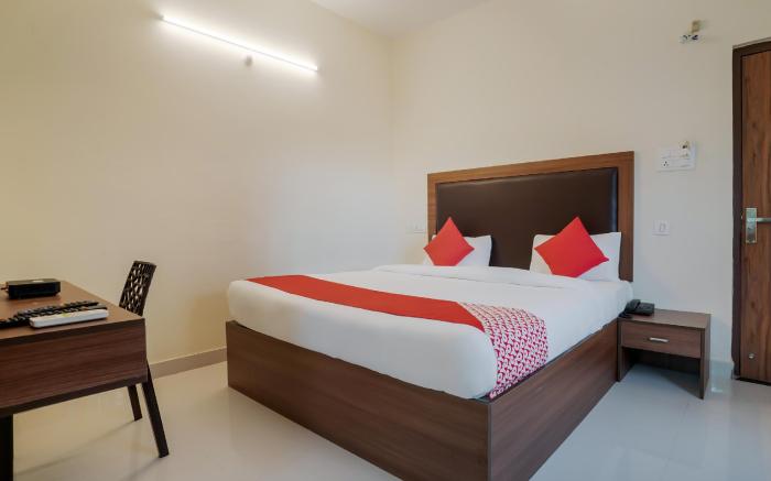 Super Hotel O Gokul Grand Near SR Nagar Police Station