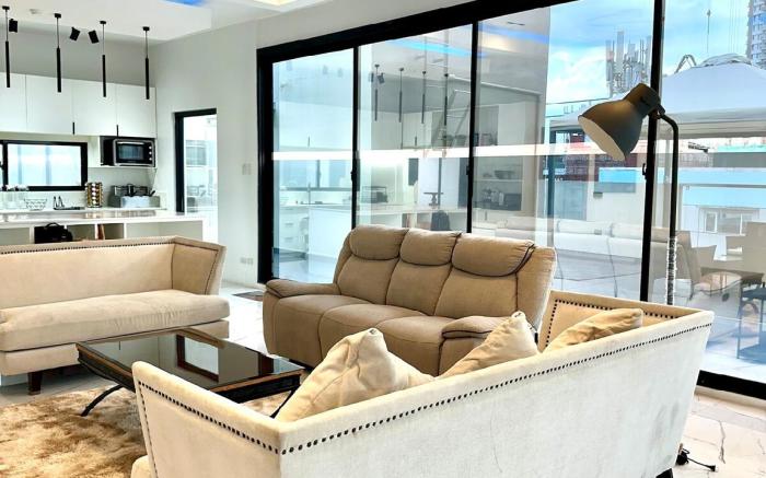 Entire Private Penthouse for Family Gatherings