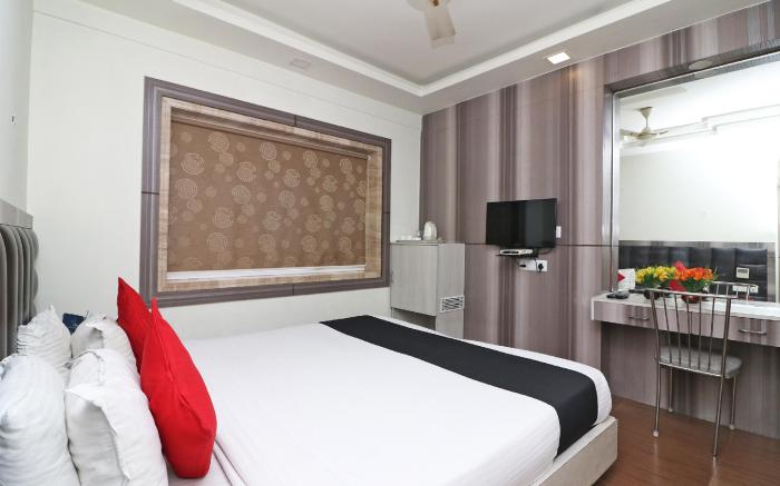 Capital O 19360 Sai Suites Inn
