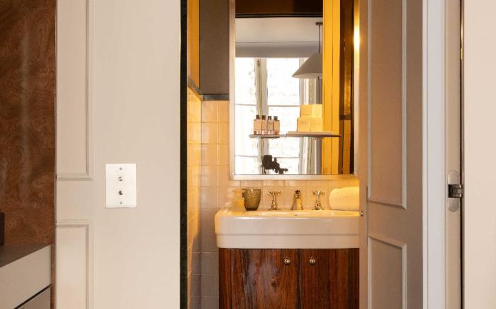 Palais Bourbon Hotel - Room 43- 2P - Invalides