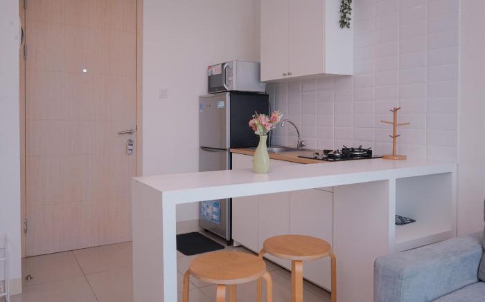 Spacious 1BR at Tree Park City BSD Apt By Travelio