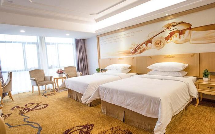 Vienna International Hotel Hunan Huaihua City Government Plaza