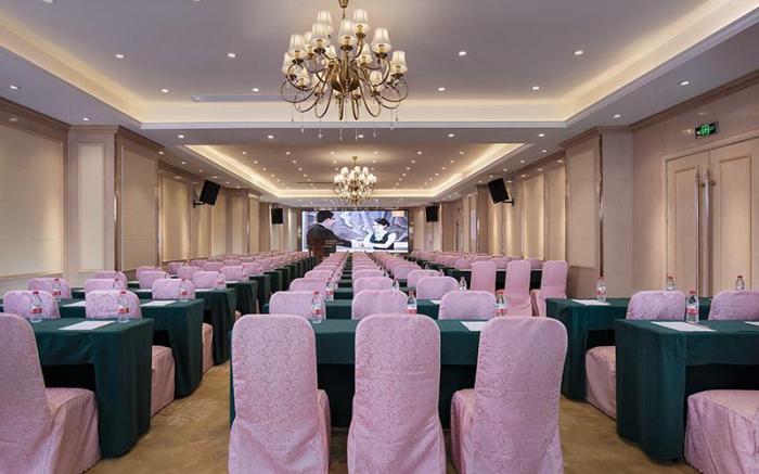 Vienna International Hotel Hunan Shaoyang Dahan Pedestrian Street