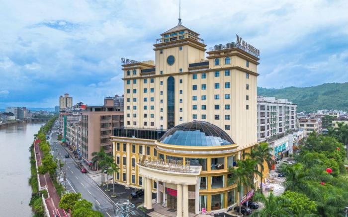 Vienna International Hotel Heyuan Lianping Zhongxin