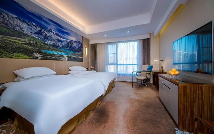 Vienna International Hotel Wuhan Wuchang Riverside Jiyuqiao Metro Station