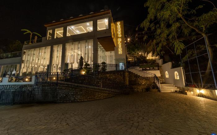 Terra Bliss Lake Bhimtal Resort And Spa