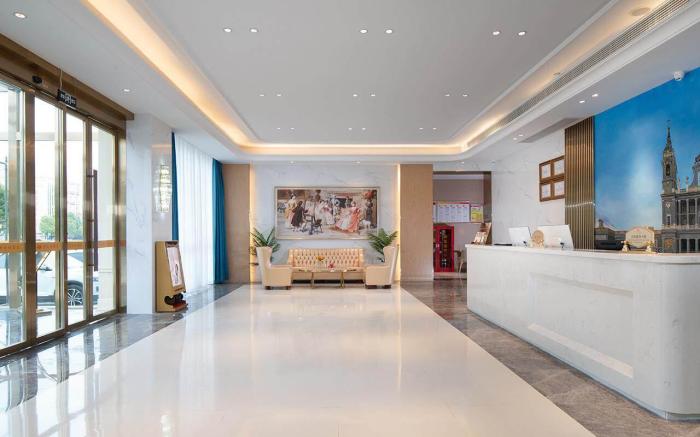 Vienna 3 Best Hotel Huainan Fengtai Sports Center