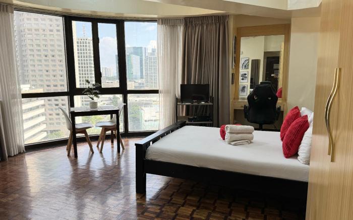 City View Suite Across Greenbelt Mall