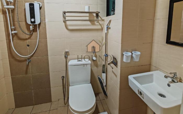 Houno By Bremo @ ITCC Manhattan Suites (Plum)