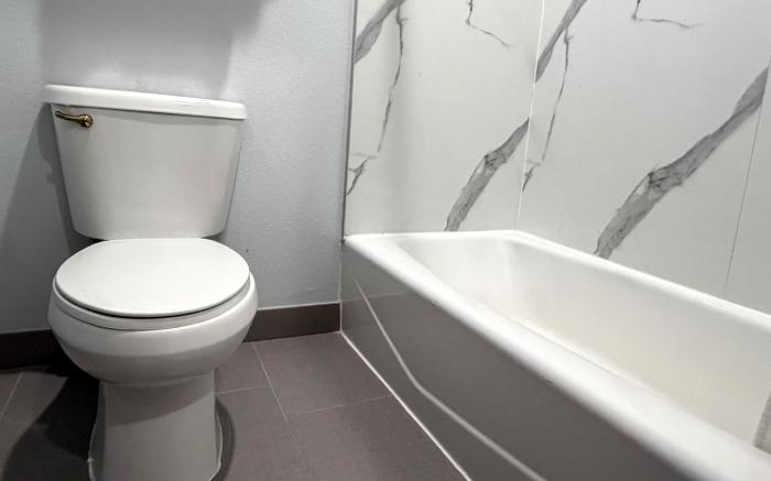 Hotel Royale IAH Airport North Houston I-45