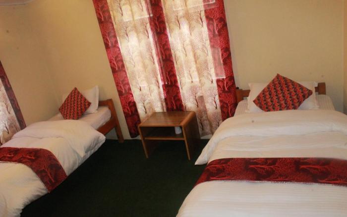 Best Hostel and Ananda Garden Restaurant
