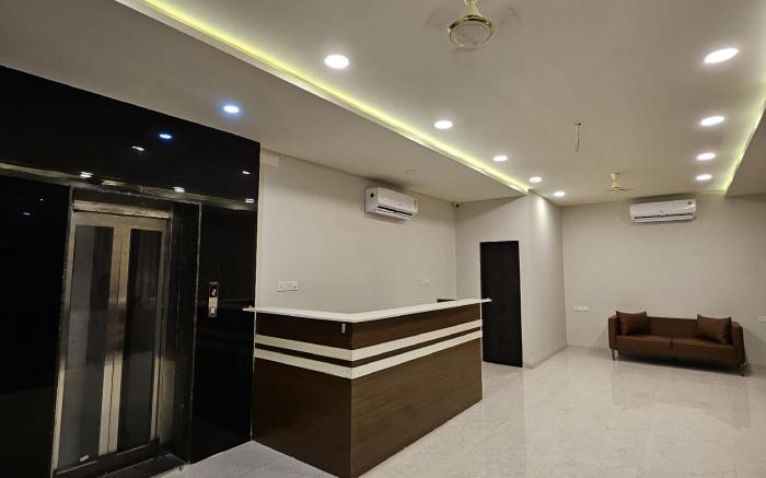 Stayzy Hotel Evanka Brilliant convention 