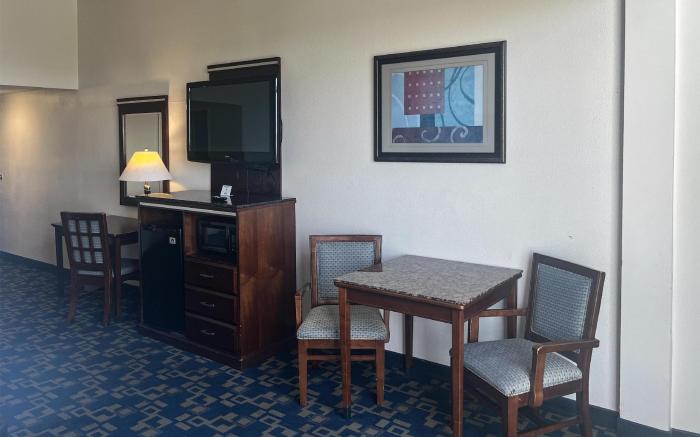 Motel 6 Oceanside, CA – Marina / Camp Pendleton