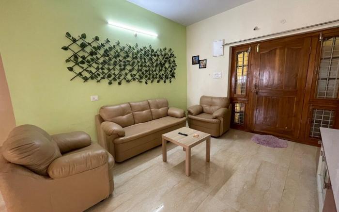 Beautiful 3BR at Kukatpally YJn. power backup/AC