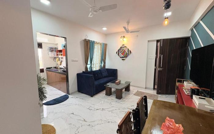 Stunning- 1BHK with view city view. Bandra west