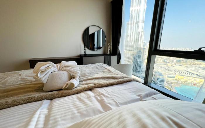 Luxury 2BR Apartment Burj Khalifa & Fountain Views