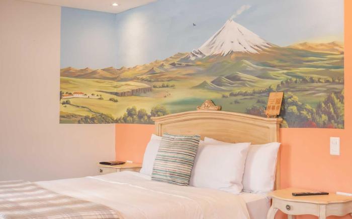 Casona 1914 Quito - Gothic Cathedral View Rooftop