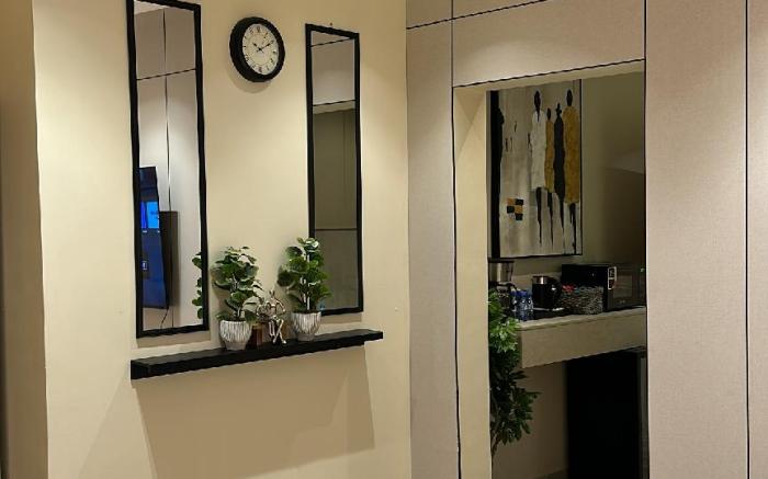 استديو هادئ بدخول ذاتي