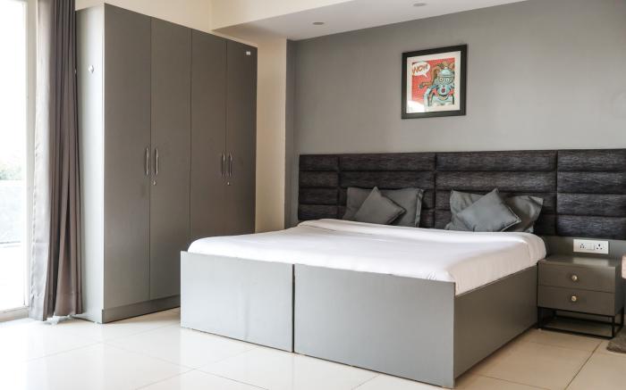 Housr 1 RK Sector 27 Gurgaon Golf Course Road