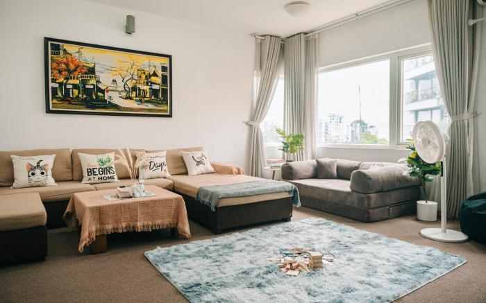 Zuzi Home To Ngoc Van , West Lake
