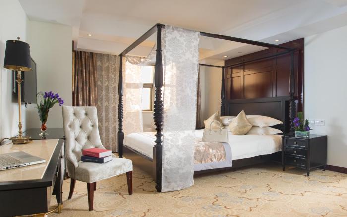 Huachen International Hotel