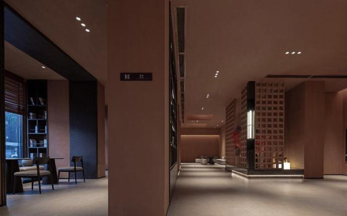 CNHOL RADIENT HOTEL (Shenzhen International Convention and Exhibition Center Branch)