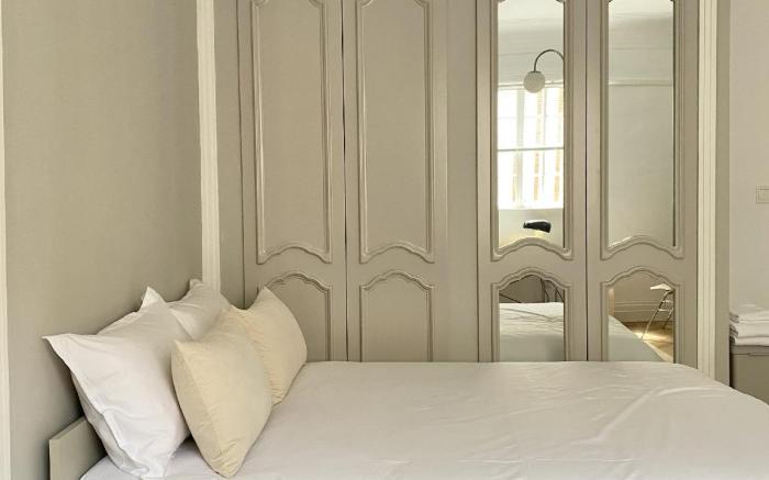 Shanghai Hills& Art Suite 14