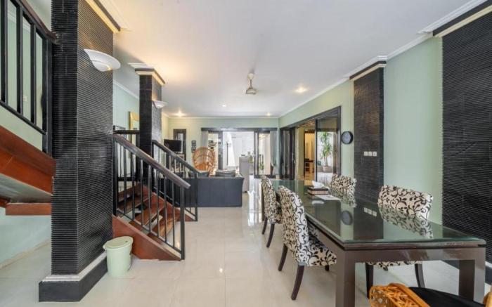 4BR lingkar suite 888 