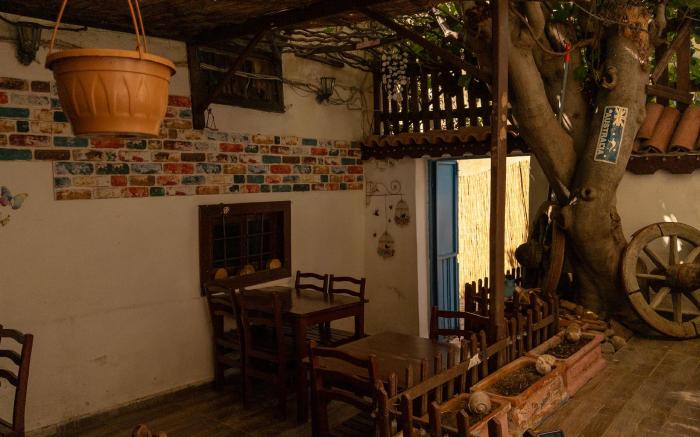 Tarihi Rum Konağı Antikhan