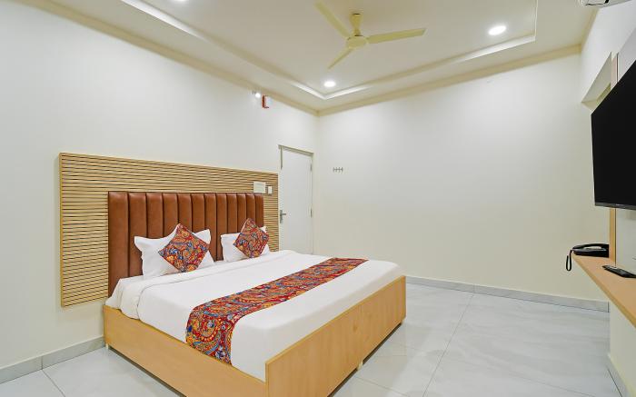Hotel Vaarahi