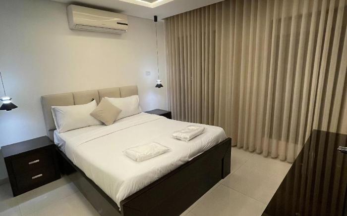 al-burj apart at 7th circle 208