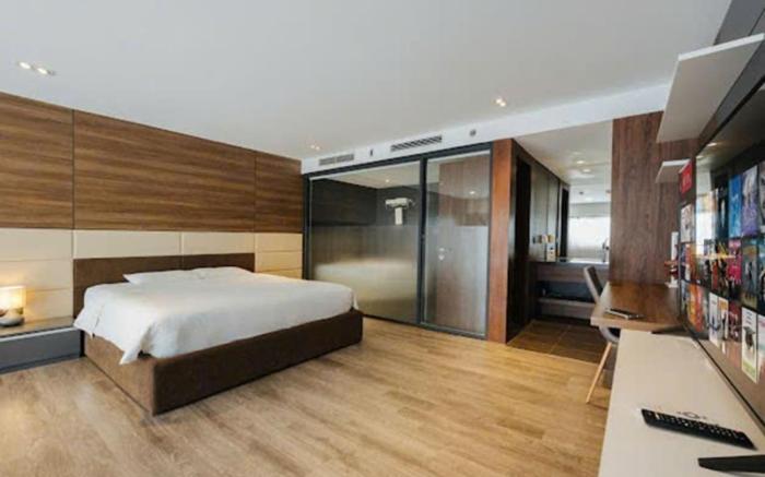 Hi.Home Suites - Penstudio WestLake Hanoi