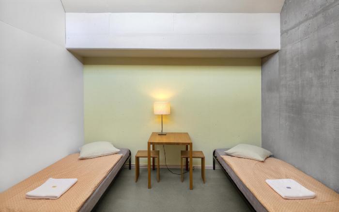 Lausanne Youth Hostel Jeunotel