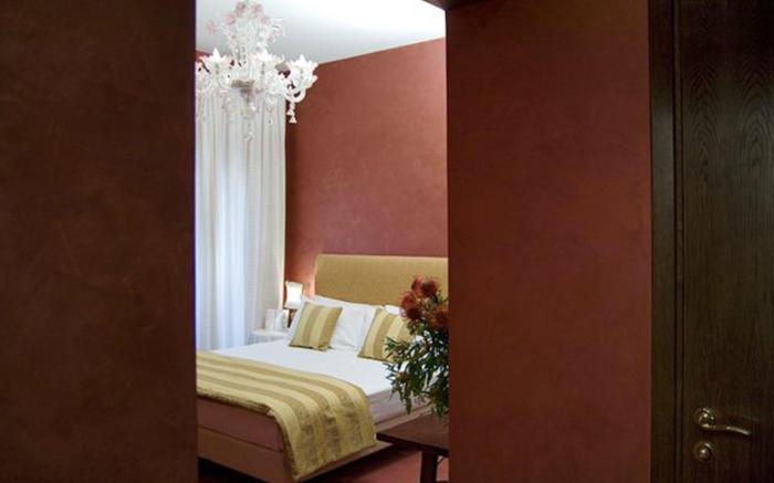 Hotel Columbia