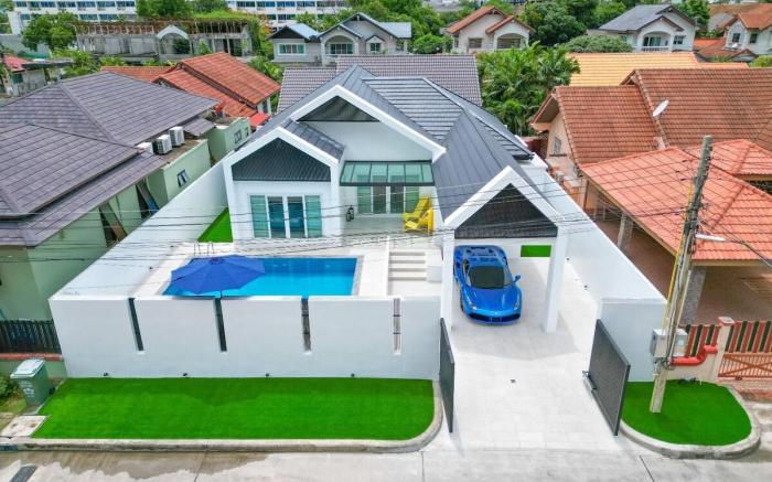 Villa TPSV 35 Modern 4BR with private pool Pattaya