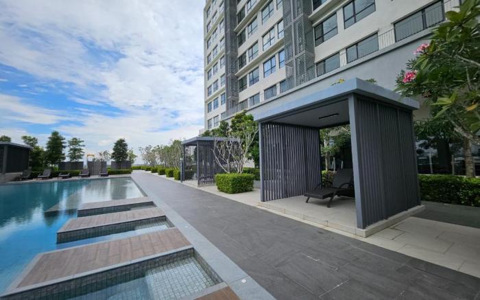 [NEW] Studio Apartment @ Subang 4 pax