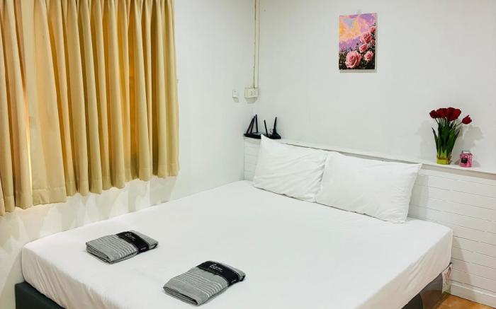 Apartment Wat Sawang Arom 17